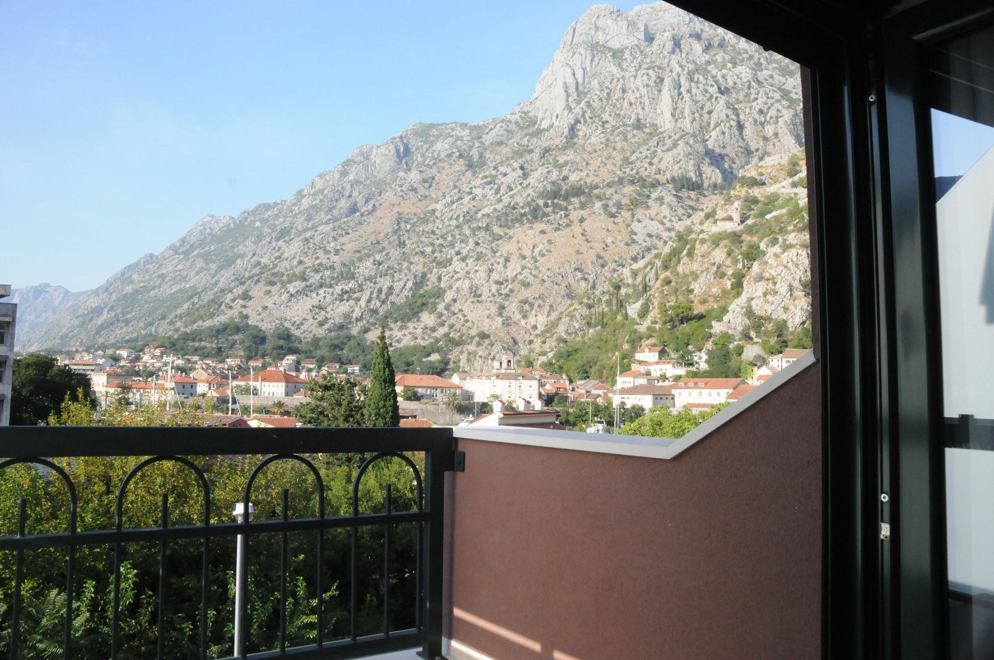 Hotel Porto In Kotor Exterior foto